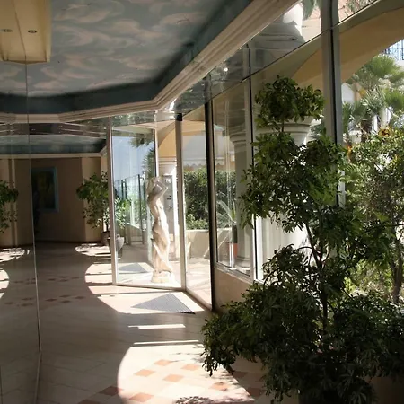 Sharon Apartment In Victoria Beach Menton Extérieur photo